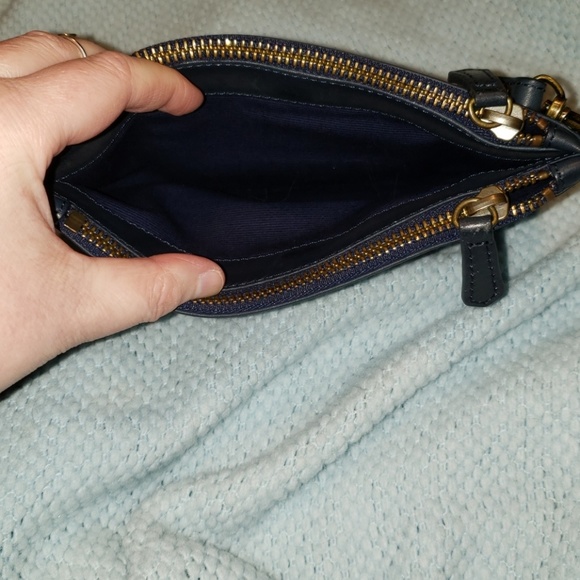 L.L. Bean signature leather wristlet - Picture 3 of 4